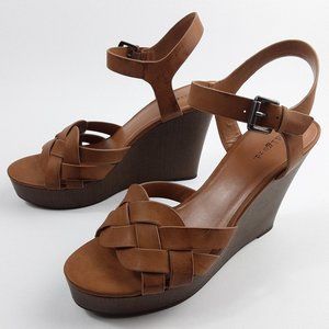 Indigo Rd. Women's Kady Wedge Sandal Med Brown 10M
